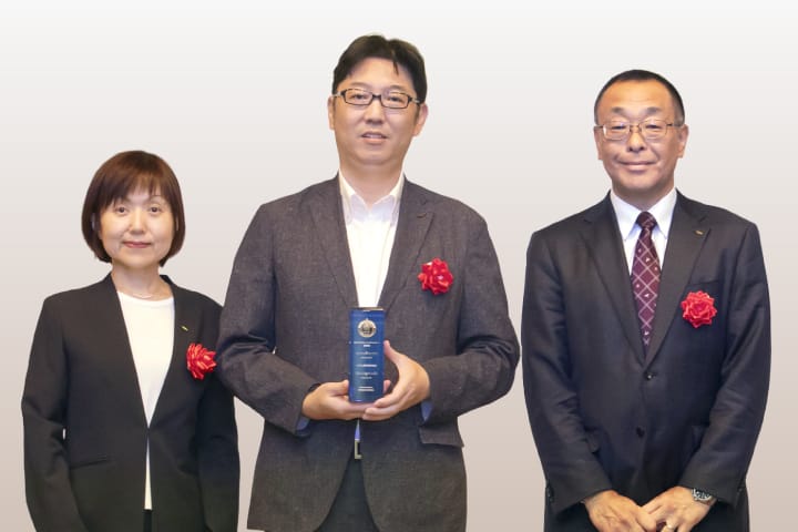 イサム塗料株式会社